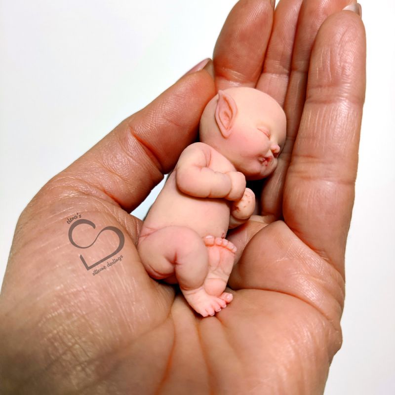 Solid silicone miniature sleeping Elf baby Simon(e) 5,7 cm (2,24")
